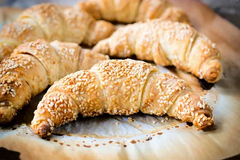 تصویر 4 از فروش ویژه + قیمت استثنایی نان کروسان روکش شکلات